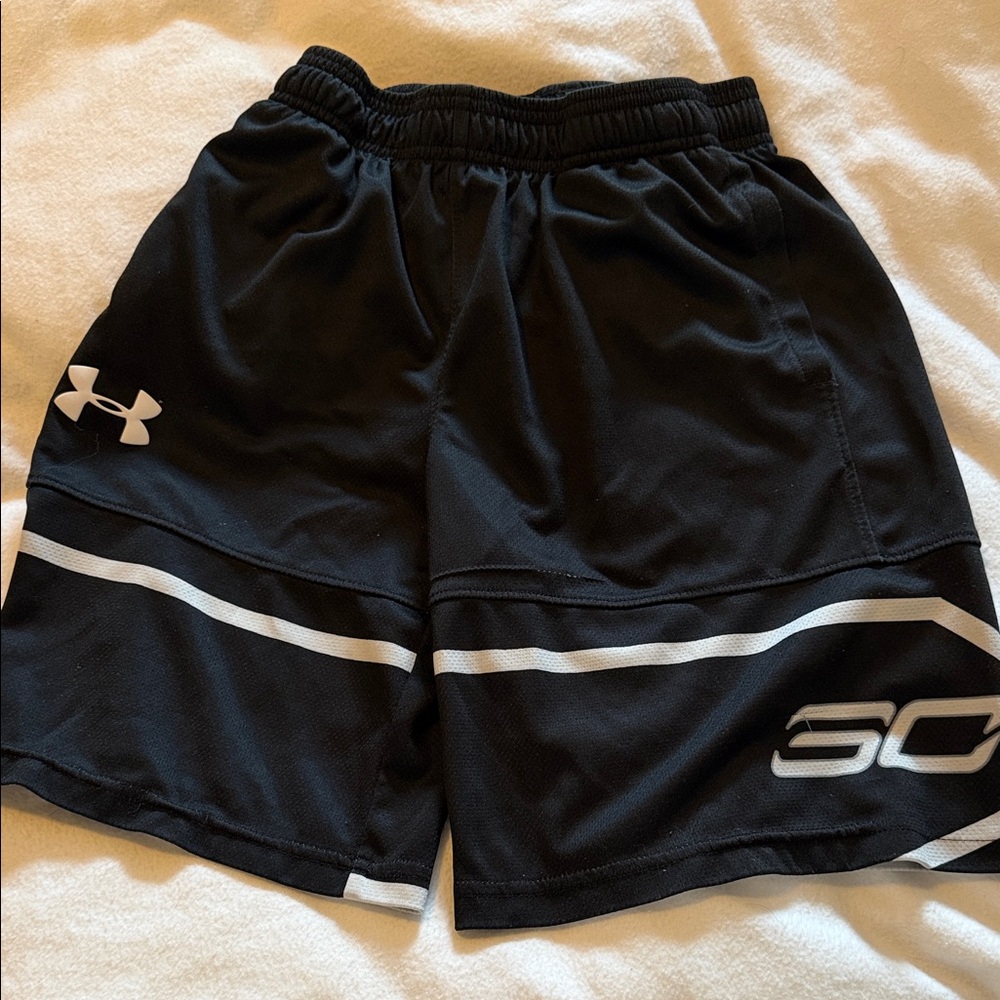 Under Armour Men's Black and White Athletic Shorts